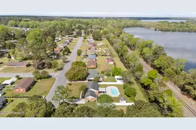 2406 N Hills Drive, New Bern, NC 28562 - Photo 61