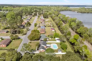 2406 N Hills Dr, New Bern, NC 28562 - Photo 61