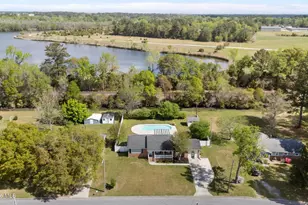 2406 N Hills Dr, New Bern, NC 28562 - Photo 59