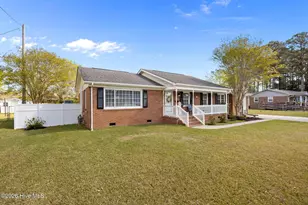 2406 N Hills Dr, New Bern, NC 28562 - Photo 51