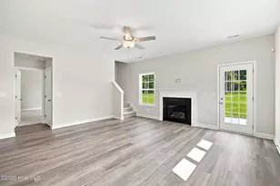 925 Rialto Ln, Ayden, NC 28513 - Photo 5