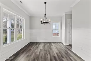 1616 Chadwick Shores Dr, Sneads Ferry, NC 28460 - Photo 5