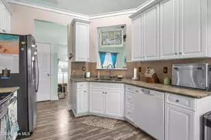 109 Candlewood Dr, Hampstead, NC 28443 - Photo 17