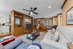 205 W Hedgelawn Way, Southern Pines, NC 28387 - Photo 15