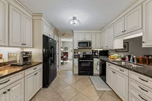 205 W Hedgelawn Way, Southern Pines, NC 28387 - Photo 19