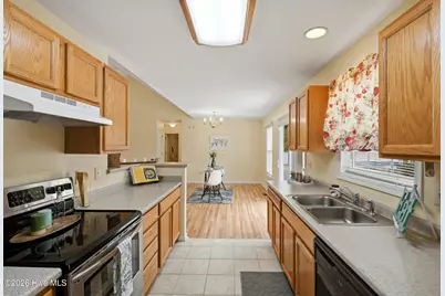 326 Knollwood Drive, Hampstead, NC 28443 - Photo 15