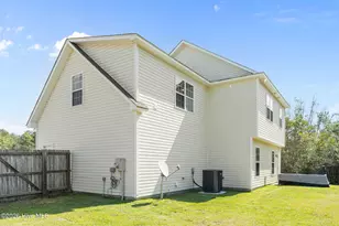 117 Blossom Court, Maple Hill, NC 28454 - Photo 41