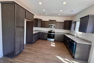 4013 Bluewater Blvd, New Bern, NC 28562 - Photo 9