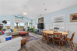 813 N New River Dr, Surf City, NC 28445 - Photo 17