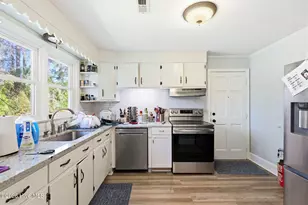 221 N Thompson St, Whiteville, NC 28472 - Photo 13