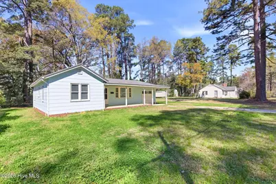 221 N Thompson Street, Whiteville, NC 28472 - Photo 3