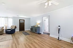 221 N Thompson St, Whiteville, NC 28472 - Photo 11