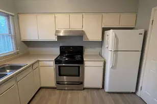 608 W Church St, Elizabeth City, NC 27909 - Photo 5