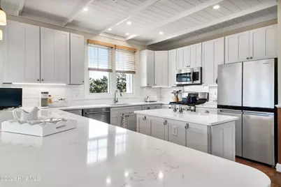 4 E Raleigh Street, Wrightsville Beach, NC 28480 - Photo 9