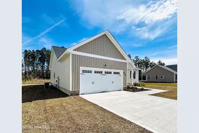 826 Hidden Bridge Road, Jacksonville, NC 28546 - Photo 3