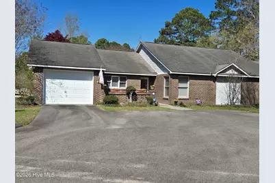 901 Sherbrooke Circle, Laurinburg, NC 28352 - Photo 1