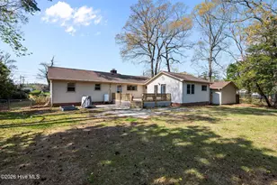105 E Sherwood Dr, Havelock, NC 28532 - Photo 5
