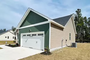 827 Hidden Brg Dr, Jacksonville, NC 28546 - Photo 3