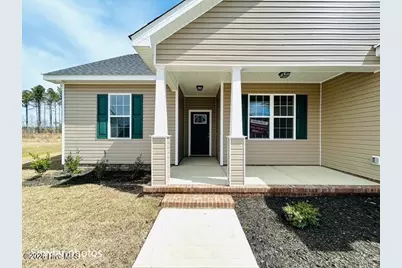 827 Hidden Bridge Drive, Jacksonville, NC 28546 - Photo 5