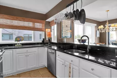 6338 Oleander Drive #Apt 15, Wilmington, NC 28403 - Photo 11