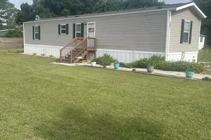 107 Paradise Ln, Newport, NC 28570 - Photo 1