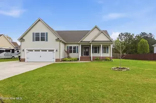 123 Mom Ln, New Bern, NC 28562 - Photo 1