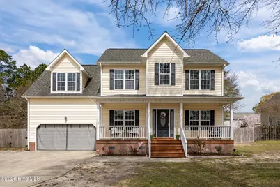 135 Shellbank Drive, Sneads Ferry, NC 28460 - Photo 1