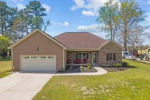 483 Central Dr, Snow Hill, NC 28580 - Photo 1