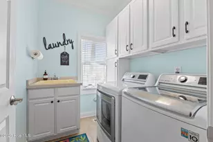 111 Riverside Ave, Morehead City, NC 28557 - Photo 43