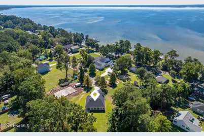 122 Live Oak Circle, Lake Waccamaw, NC 28450 - Photo 3
