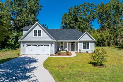 122 Live Oak Circle, Lake Waccamaw, NC 28450 - Photo 1