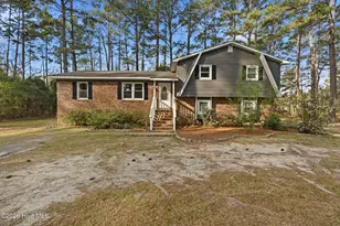 120 Reid Ave, Hamlet, NC 28345 - Photo 1
