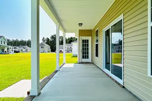 1231 Inner Banks Ln, Jacksonville, NC 28546 - Photo 9