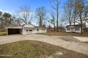 2882 Ivy Rd, Greenville, NC 27858 - Photo 3