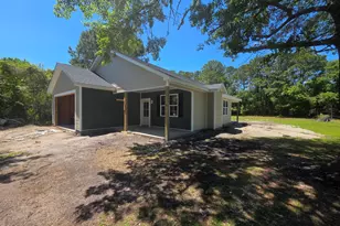 126 Kathy St, Sneads Ferry, NC 28460 - Photo 1