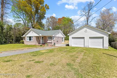 106 Elizabeth Street, Richlands, NC 28574 - Photo 1