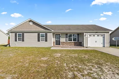 211 Lockwood Court, Hubert, NC 28539 - Photo 1