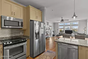 608 S Carolina Beach Ave S, Carolina Beach, NC 28428 - Photo 17
