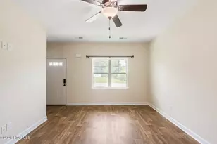 400 Justice Farm Dr, Sneads Ferry, NC 28460 - Photo 5