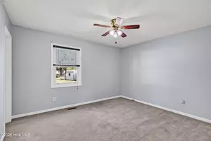 111 Little Lake Cir, New Bern, NC 28560 - Photo 11