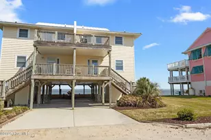 2506 Emerald Dr, Emerald Isle, NC 28594 - Photo 3