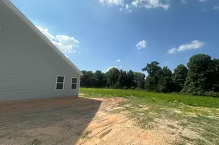 147 Margot Manor Dr, Benson, NC 27504 - Photo 5