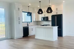 862 Ocean Blvd W, Holden Beach, NC 28462 - Photo 5