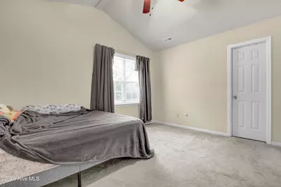 710 Savannah Drive, Jacksonville, NC 28546 - Photo 7