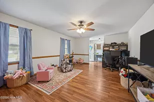 310 W 17th St, Scotland Neck, NC 27874 - Photo 3