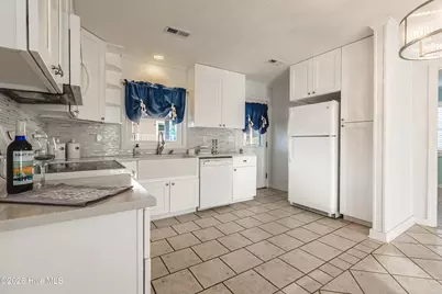 406 36th Street, Sunset Beach, NC 28468 - Photo 13