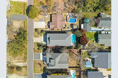 314 NE 61st Street, Oak Island, NC 28465 - Photo 61