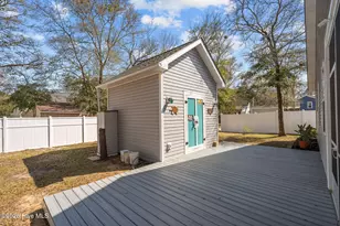 106 NW 19th St, Oak Island, NC 28465 - Photo 31