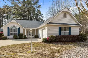 500 Windsong S, Swansboro, NC 28584 - Photo 1