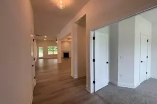 318 Eastwood Dr, Wallace, NC 28466 - Photo 3